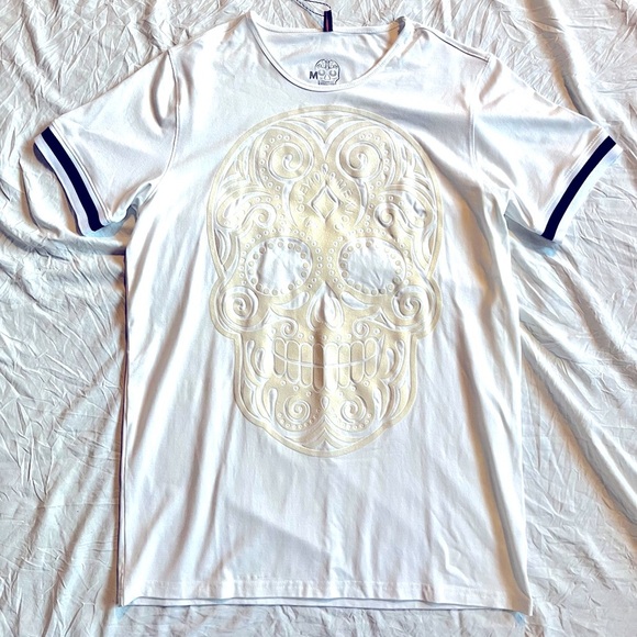 !Ay Guey! White Skull Graphic Men's T-Shirt Size Medium NWT - Picture 1 of 14